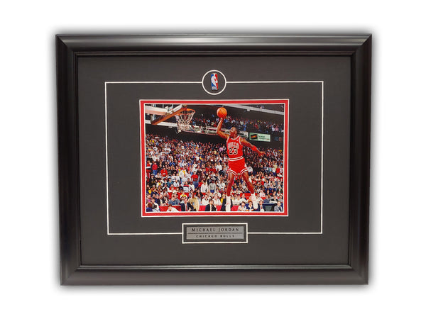 Michael Jordan - Chicago Bulls - JUMPMAN 19' x 23' - Framed Print
